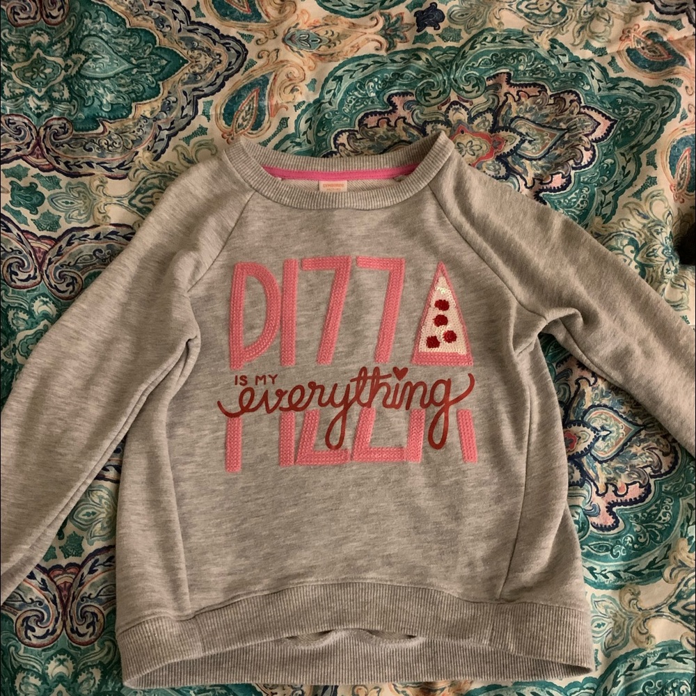 Grey sweat shirt